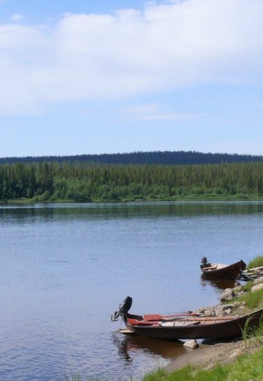 Pêche au saumon traditionnel sur des bateaux Kätkesuando